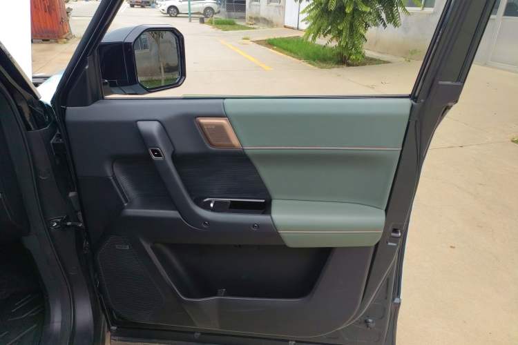 Used iCAR 03 2024 501km Four-wheel Drive Long-Range Advanced Version
