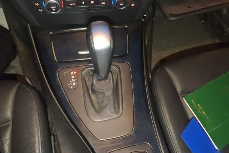 Used BMW 3 Series 2012 318i Leading Model
