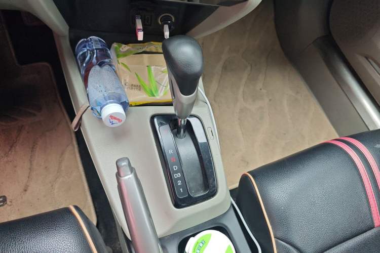 Used Honda Civic 2014 1.8L automatic comfort version Gear Lever