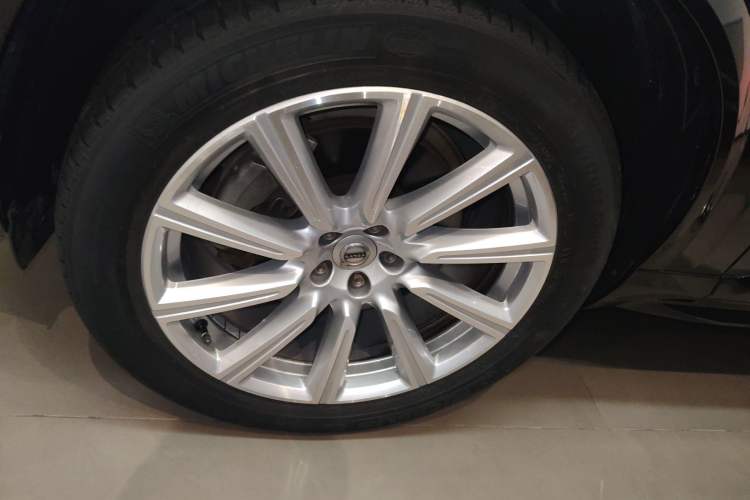 Used Volvo XC90 2019 T6 Zhiyi Edition 7-Seater China VI Standard
