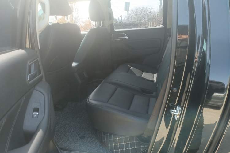 Used Great Wall Poer 2023 2.0T Commercial Version Automatic Diesel Two-Wheel Drive Elite Trim with Long Bed – GW4D20M
