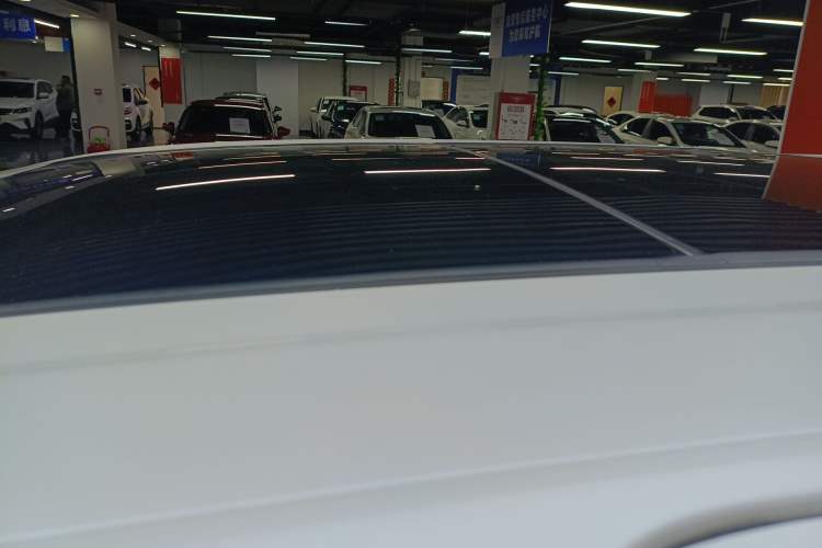 Used SAIC MAXUS G70 2024 2.0T Automatic Luxury Edition 7 Seats Roof