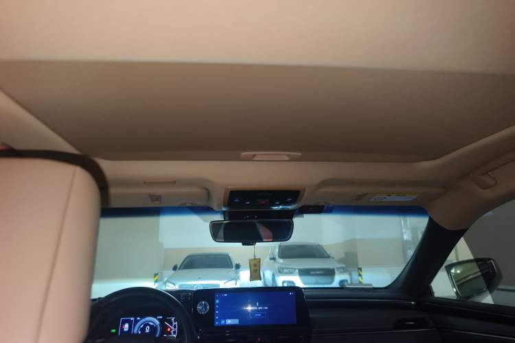 Used Lexus ES 2022 300h Deluxe Edition