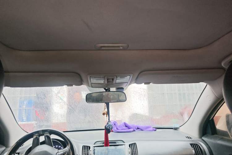 Used Kia Sportage R 2012 2.0L Manual Two-Wheel Drive GLS
