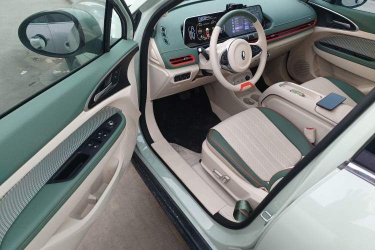 Used ORA Good Cat 2023 401 km Standard Range Premium Version Lithium Iron Phosphate