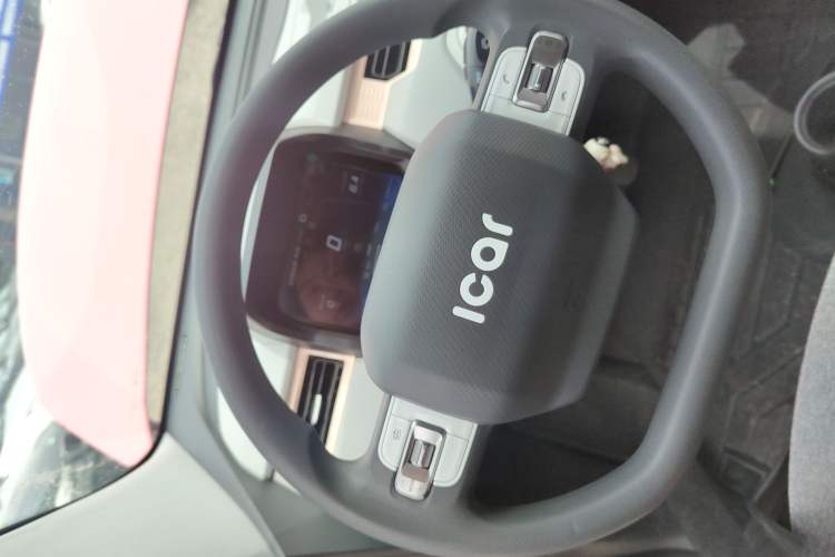 Used Chery New Energy QQ Ice Cream 2022 120km Conical Shape Lithium Iron Phosphate
