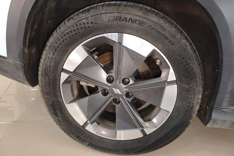 Used Livan 7 2023 605 km ZHU FENG Right Rear Wheel Hub