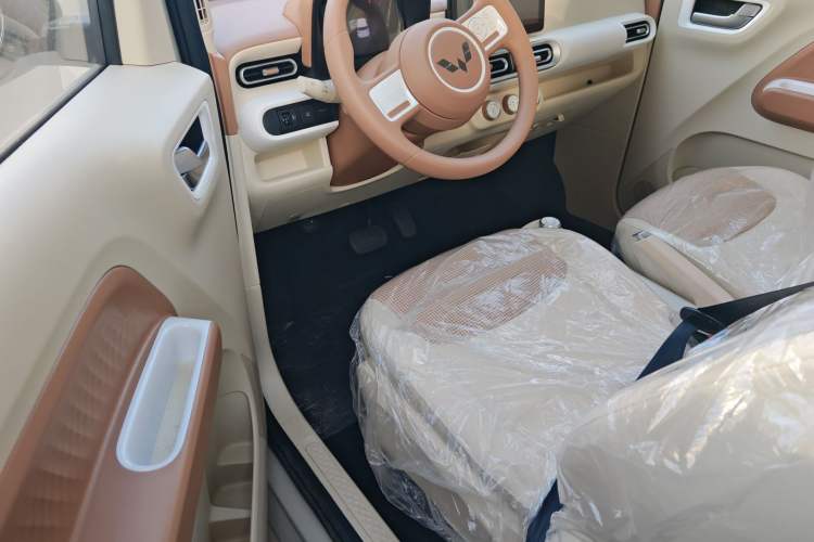 Used Wuling Hongguang MINIEV 2024 3rd Generation 215km Youth Edition