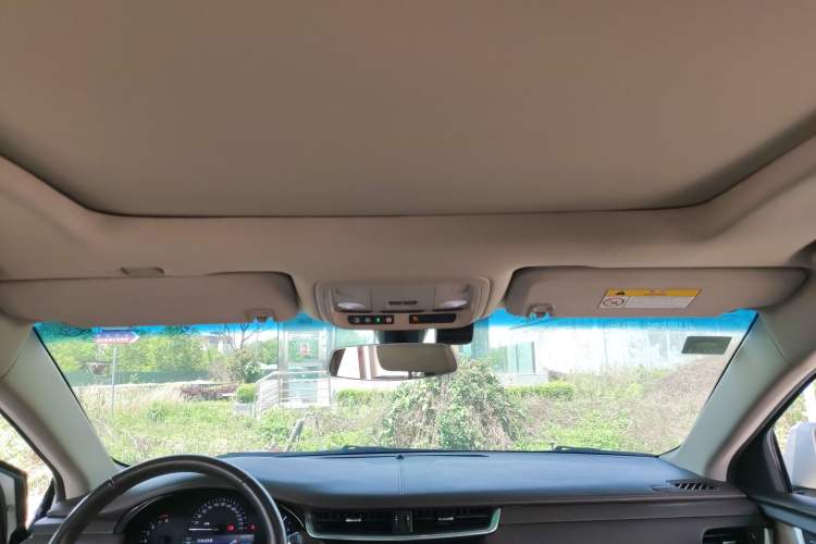 Used Cadillac XTS 2015 28T Comfort Model
