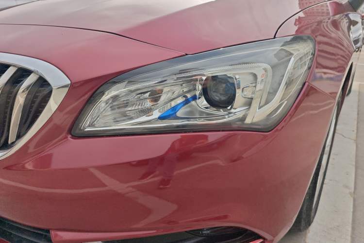 Used Buick Verano 2017 Sedan 20T Dual-Clutch Leading Model
