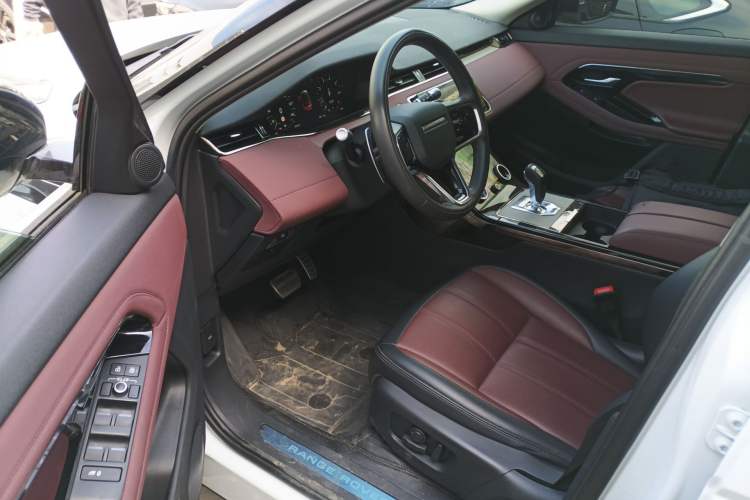 Used Land Rover Range Evoque 2022 Facelifted Aurora L 249 PS R-Dynamic Luxury Edition Left Front Seat