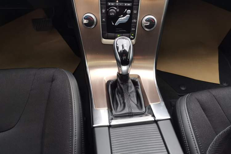 Used Volvo XC60 2016 T5 Smart Drive Edition
