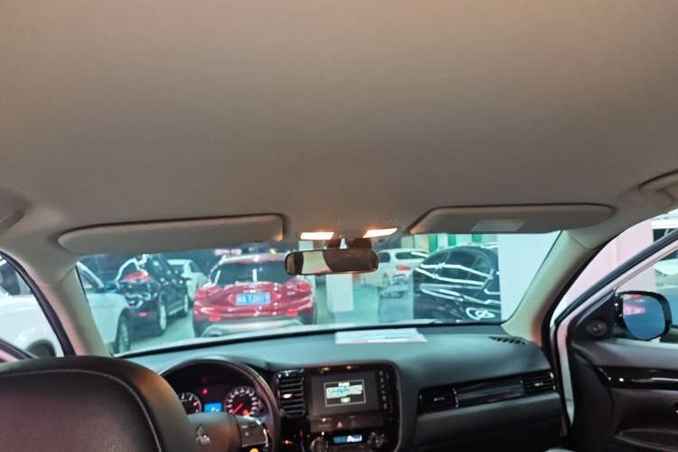 Used Mitsubishi Outlander 2020 2.0L Two-Wheel Drive Enjoyment Version 5 Seats
