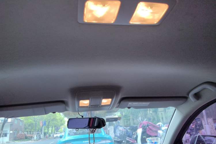 Used Mazda 3 Axela 2019 Cloud-Controlled Version Sedan 1.5L Automatic Comfort Trim China VI Standard Headliner