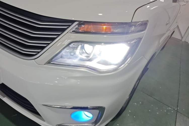 Used FORTHING Lingzhi 2017 M5L 1.6L 7-Seater Standard Model