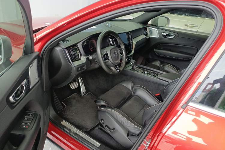 Used Volvo XC60 2018 T5 4x4 Zhiya Sport Edition