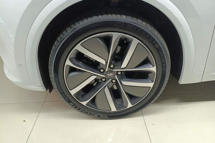 Used Li Auto L7 2023 Pro Model
