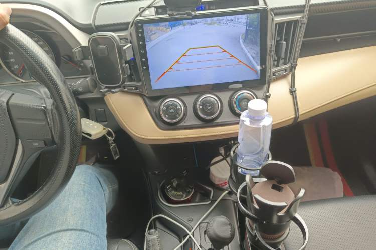 Used Toyota RAV4 2016 2.0L CVT Two-Wheel Drive Urban Edition China V Standard
