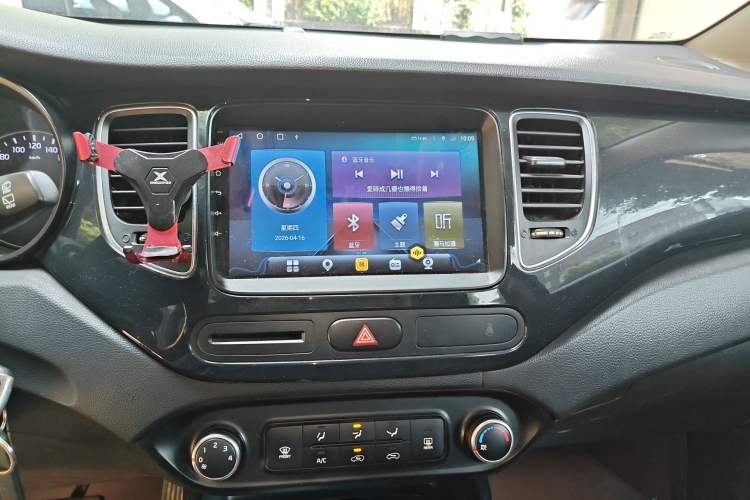 Used Kia Carens 2013 2.0L 5-Seater Automatic Standard Version China V Standard
