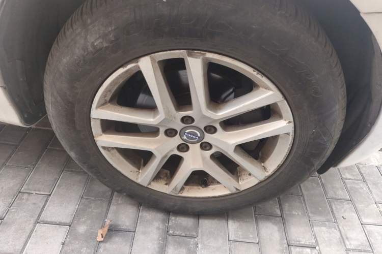 Used Volvo XC60 2017 T5 AWD Smart Upgrade Model