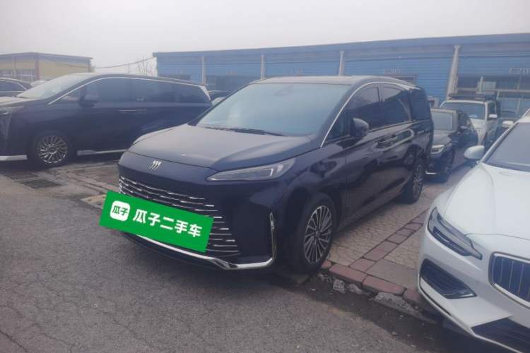 Used Buick GL8 New Energy 2025 Lu Shang Smart Enjoyment Edition 7-Seater