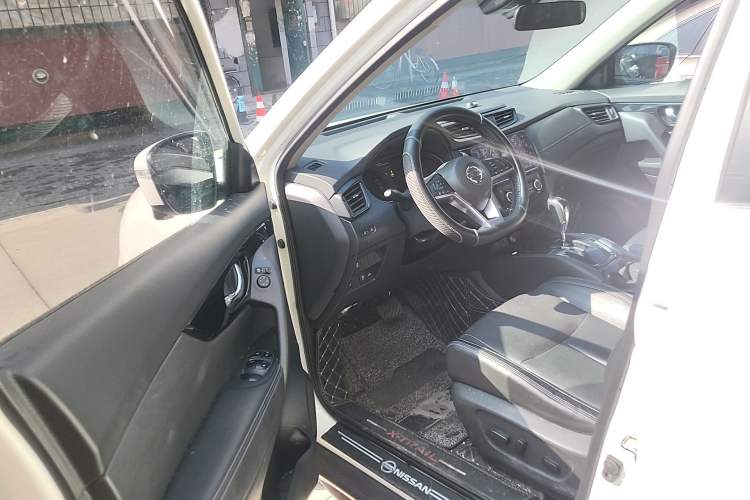 Used Nissan X-Trail 2021 2.0L CVT 2WD XL ITS Comfort Commemorative Edition Driver Seat