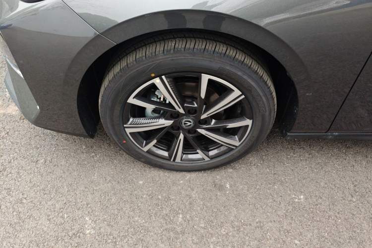 Used Changan Eado 2025 Blue Whale 1.5T 500Bar Prestige Model