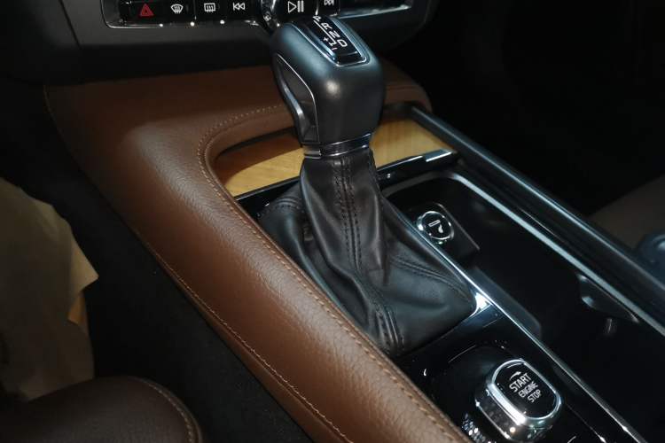 Used Volvo S90 2020 T5 Zhiyi Luxury Edition