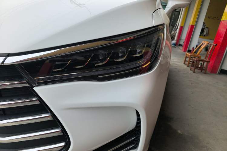 Used BYD Song MAX 2018 1.5T Automatic Smart Connect Luxury 6-Seater Left Front Headlight