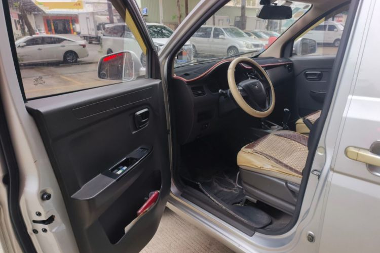 Used Wuling Rongguang V 2015 1.5L Standard Version Driver Seat