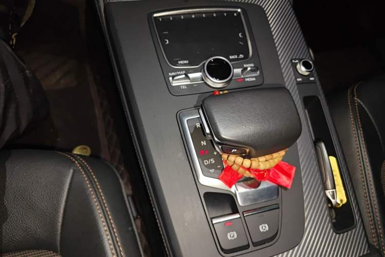 Used Audi Q5L 2018 45 TFSI Prestige Fashion Edition China VI Emission Standard
