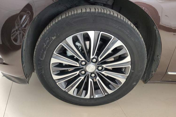 Used Buick GL8 2021 ES Landtrek 653T Luxury Model
