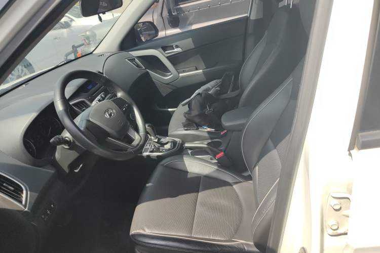 Used Hyundai ix25 2015 1.6L Automatic Two-Wheel Drive Smart GLS Trim