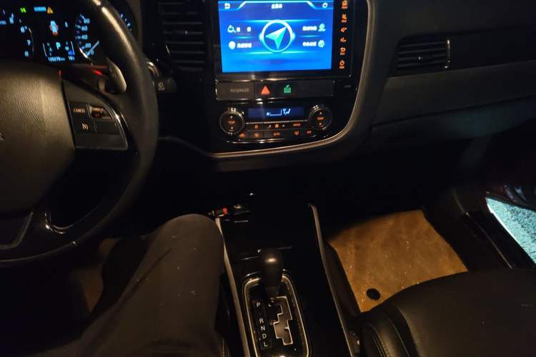 Used Mitsubishi Outlander 2018 2.4L 4x4 Elite Edition 5 Seats