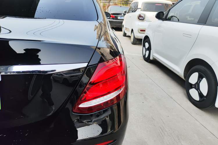 Used Mercedes-Benz E-Class 2016 E 300 L Stylish Model