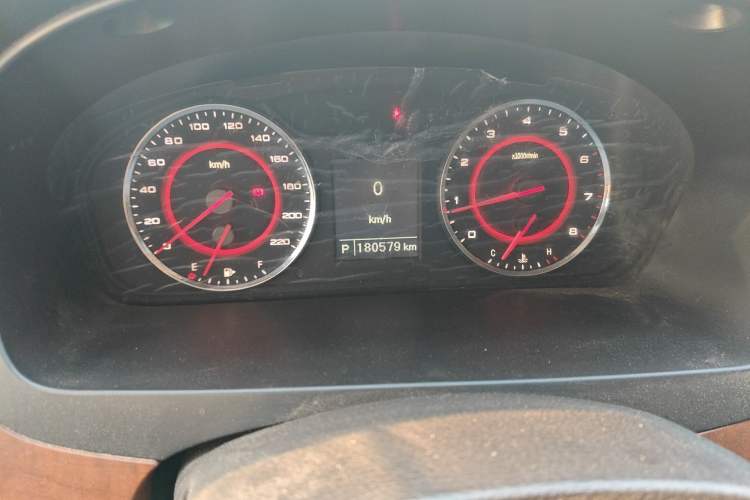 Used SAIC MAXUS G10 2016 2.0T Automatic Elite Edition
