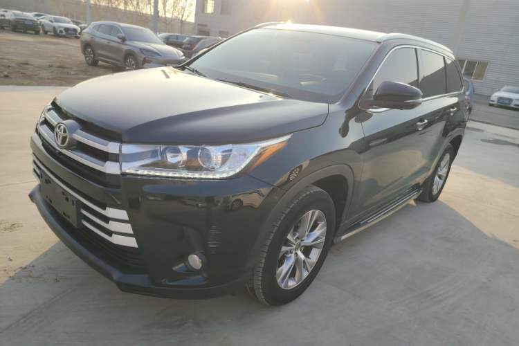 Used Toyota Highlander 2018 2.0T Two-Wheel Drive Elite Edition 7 Seats Emission Standard China V