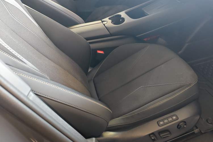 Used Volkswagen ID.UNYX 2024 Pro Long-Range Version