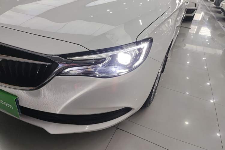Used Buick GT 2021 Revised Version Flagship 1.5L Automatic Elite Edition Left Front Headlight