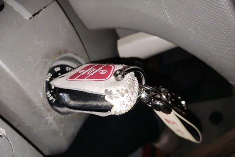 Used Chevrolet Sail 2010 Sedan 1.4L Manual Ideal Edition Vehicle Key