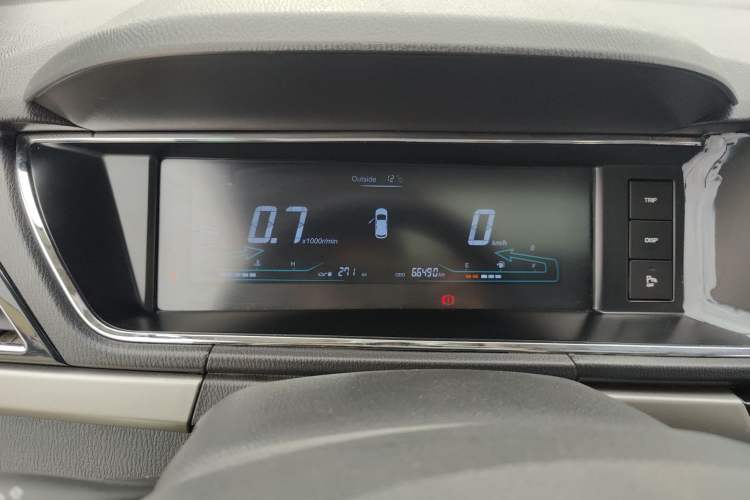 Used CHANGAN KAICHENG Oushang A600 2016 1.5L Manual Luxury 7-Seater Instrument Cluster