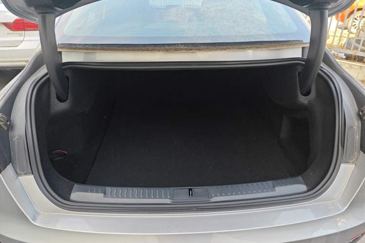 Used Lincoln Z 2024 2.0T Two-Wheel Drive Luxury Hybrid Version