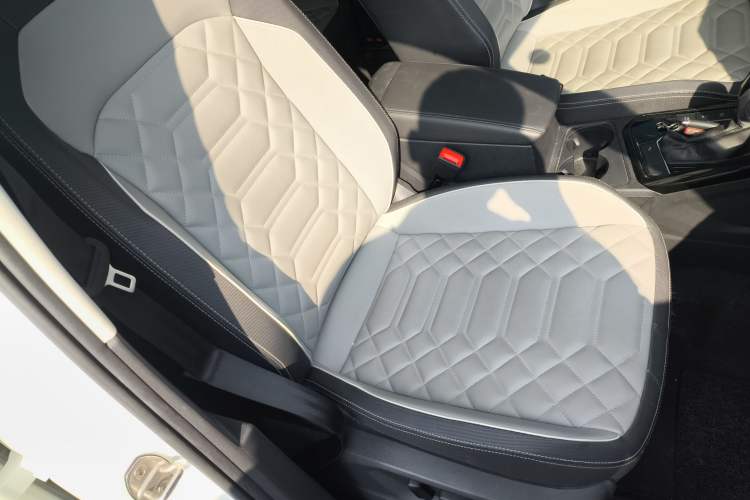 Used Volkswagen Tayron 2023 300TSI Two-Wheel-Drive Luxury Plus Advanced Edition