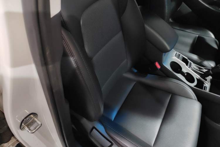 Used Hyundai Tucson 2015 1.6T Dual-Clutch Two-Wheel-Drive Smart Model Right Front Seat