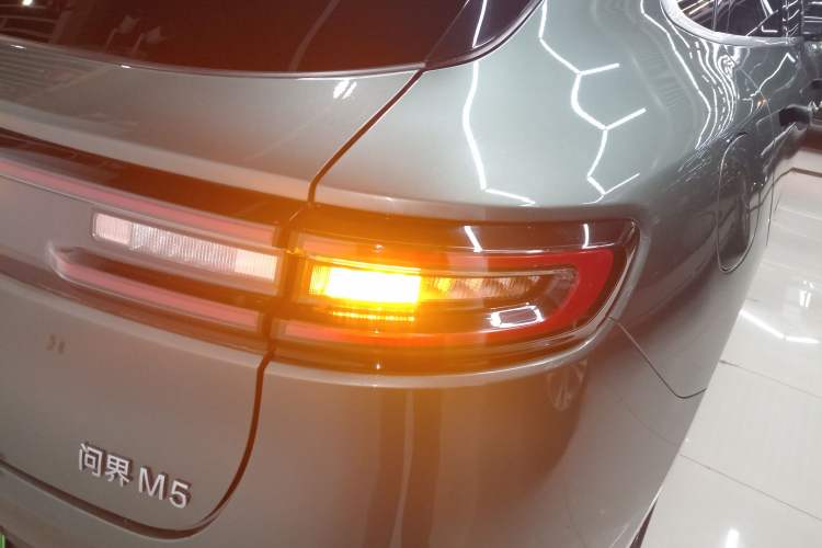 Used Hima AITO M5 2022 Extended-Range Four-Wheel Drive Ultimate Edition Exterior 3