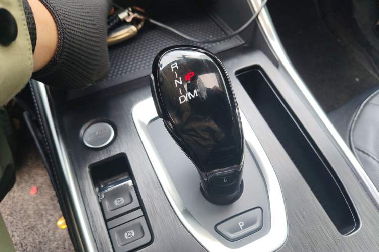 Used Haval H6 2023 National Trend Edition 1.5T Automatic Urban Version Gear Lever