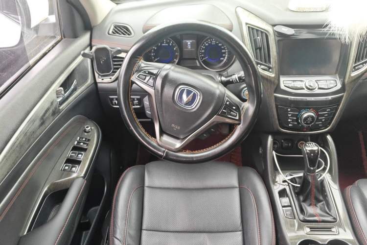 Used CHANGAN CS75 2017 Shangku Edition 1.5T Manual ZhiXiang Model
