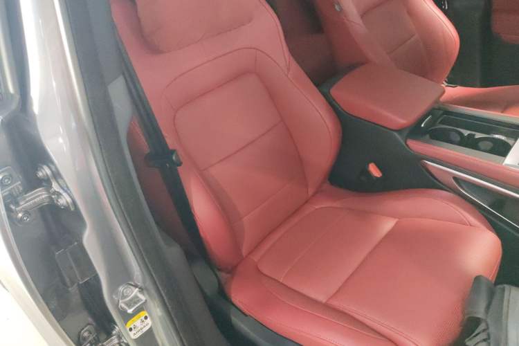 Used Jaguar F-PACE 2023 P250 R-Dynamic BLACK