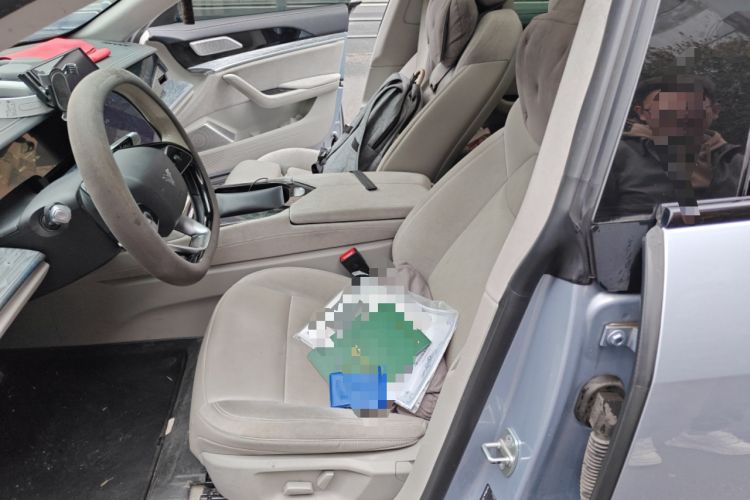 Used NETA S 2022 Extended-Range Version 1160 km Rear-Drive Big Edition Left Front Seat