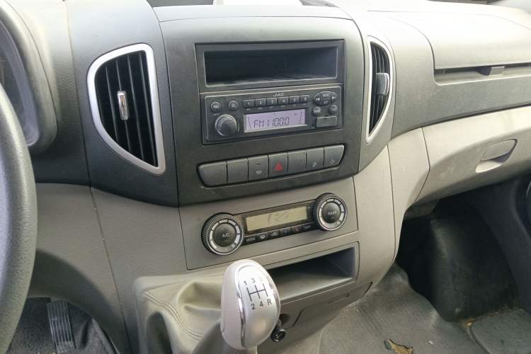 Used JAC Group Sunray 2021 2.0T 4-Series Star Express 8/9-Seater D20TCIF1